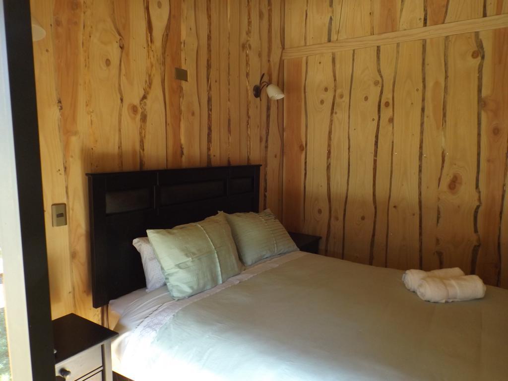 Hostal Los Alamos Neltume Bagian luar foto