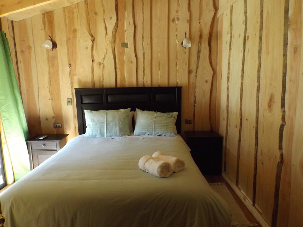 Hostal Los Alamos Neltume Bagian luar foto